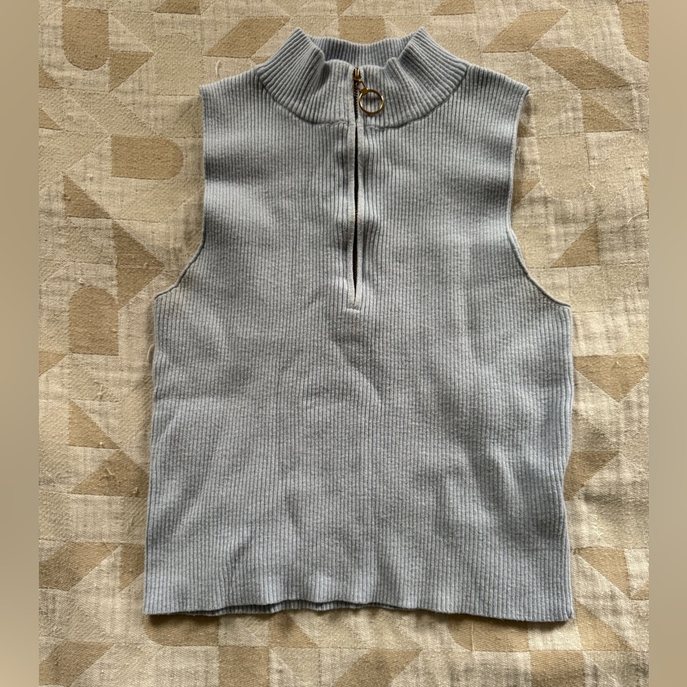 XS quarter zip sweater tank